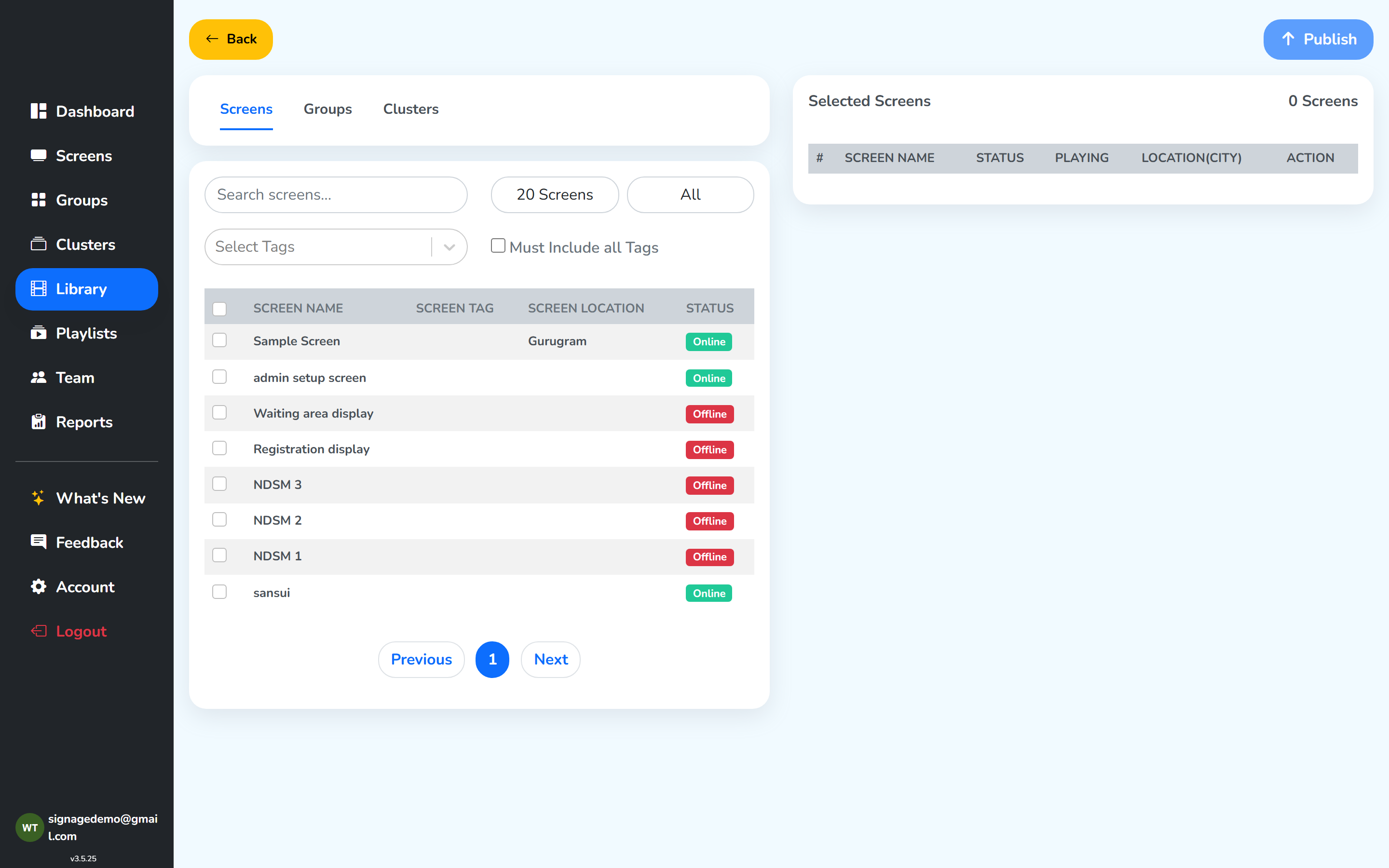 The screen picker, with the Screens, Groups and Clusters tabs and the Selected Screens panel