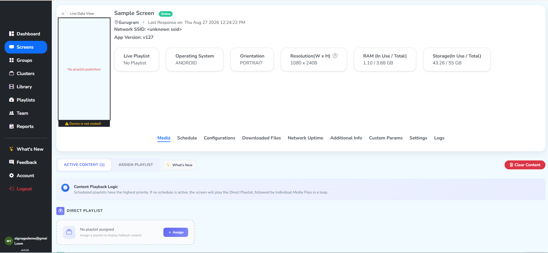 The screen detail page, showing status, live playlist, orientation, resolution and the tabs beneath