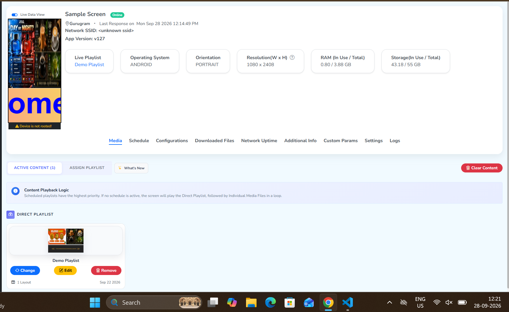 Live Data View turned on, fetching Demo Playlist's live output on Sample Screen, with the current time in the taskbar