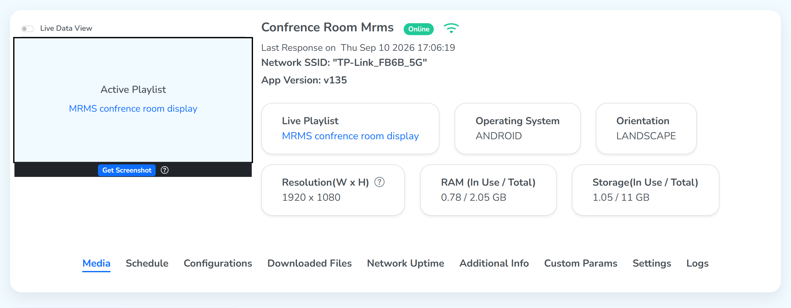 The Screen Settings panel for Confrence Room Mrms: the preview and Live Data View toggle on the left, the screen name, status and device readings on the right, and the nine tabs across the foot of the panel